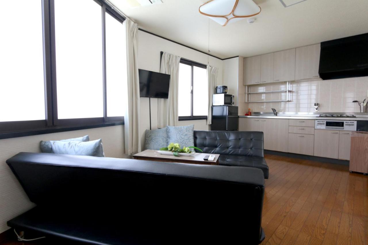 Liz3 Guest House Liz Nakazakicho Osaka Bagian luar foto